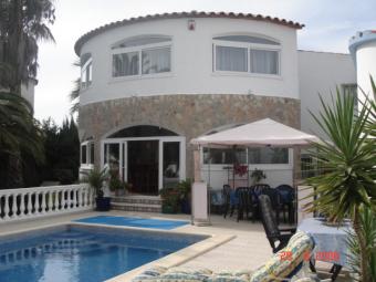  comfortable home empuriabrava Empuriabrava